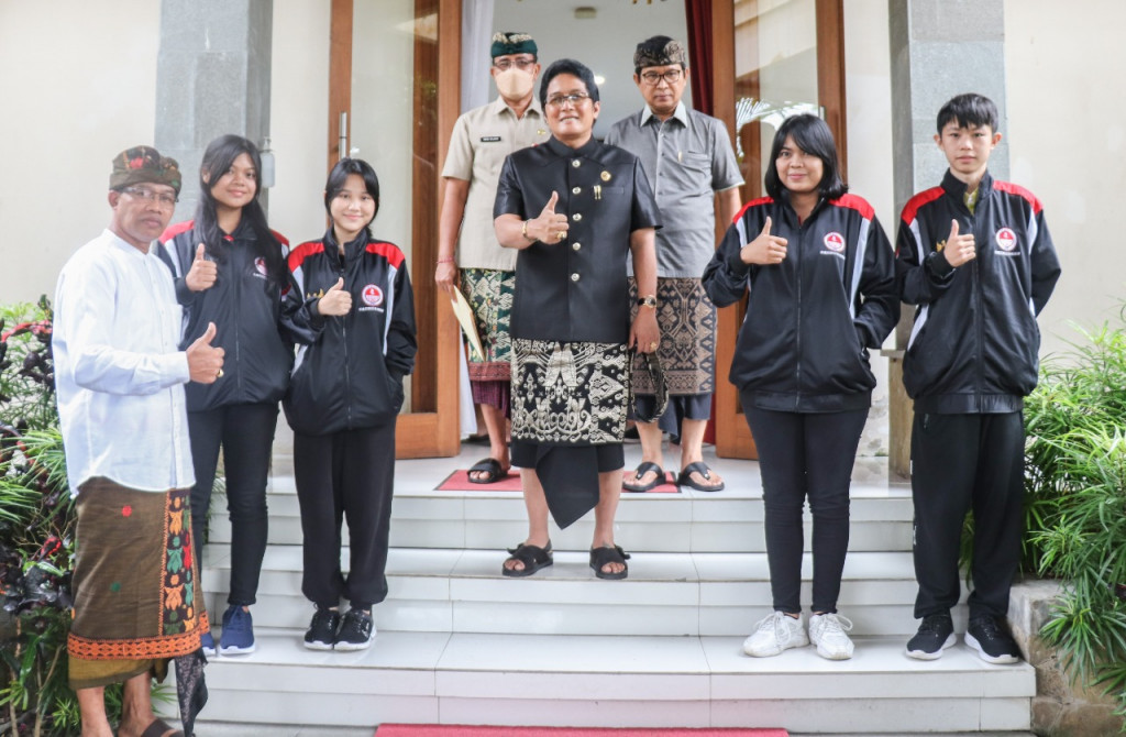 Bupati Badung Giri Prasta Lepas Atlet Xiangqi